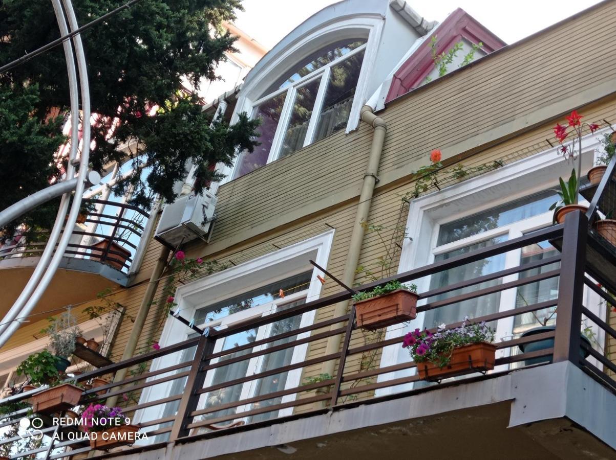 Guesthouse Melikishvili 57 Batumi Exterior photo