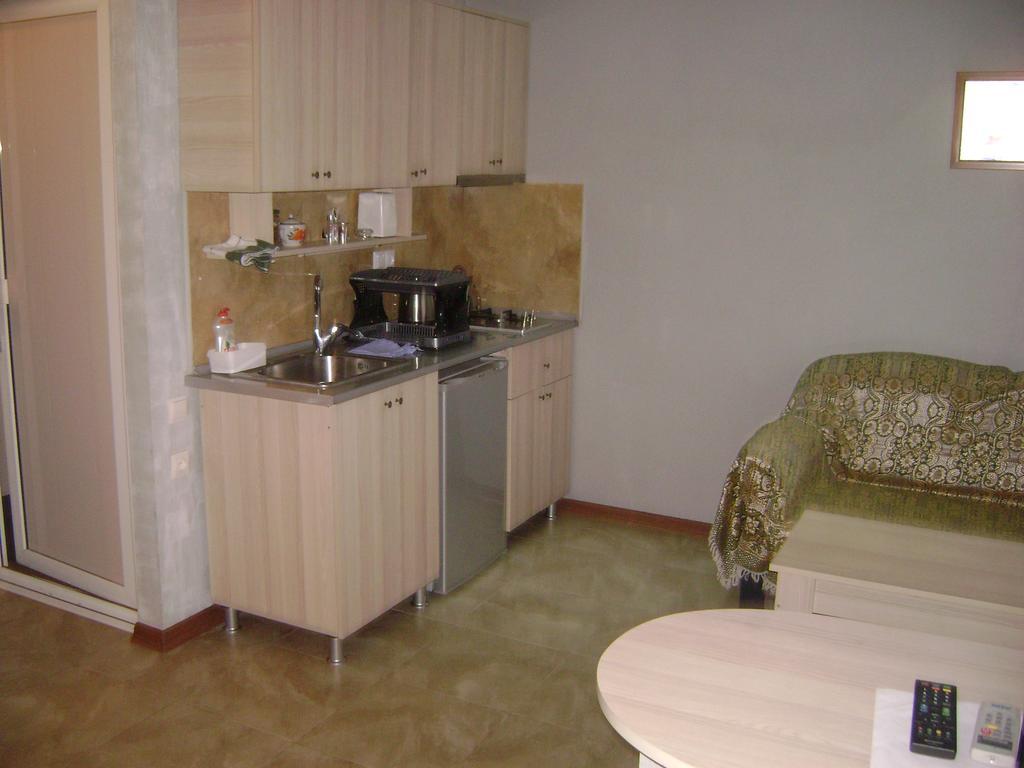 Guesthouse Melikishvili 57 Batumi Exterior photo