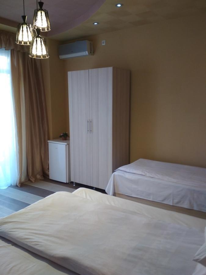 Guesthouse Melikishvili 57 Batumi Exterior photo
